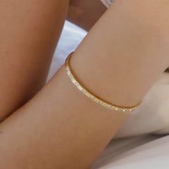 Halo Click Bangle