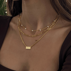 Lover Girl Necklace - EVRY JEWELS