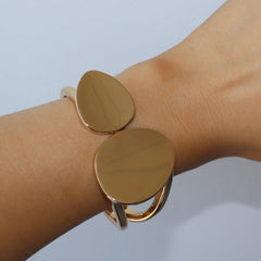 Standout Bangle
