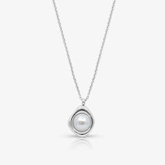 Pretty Pearl Aura Necklace